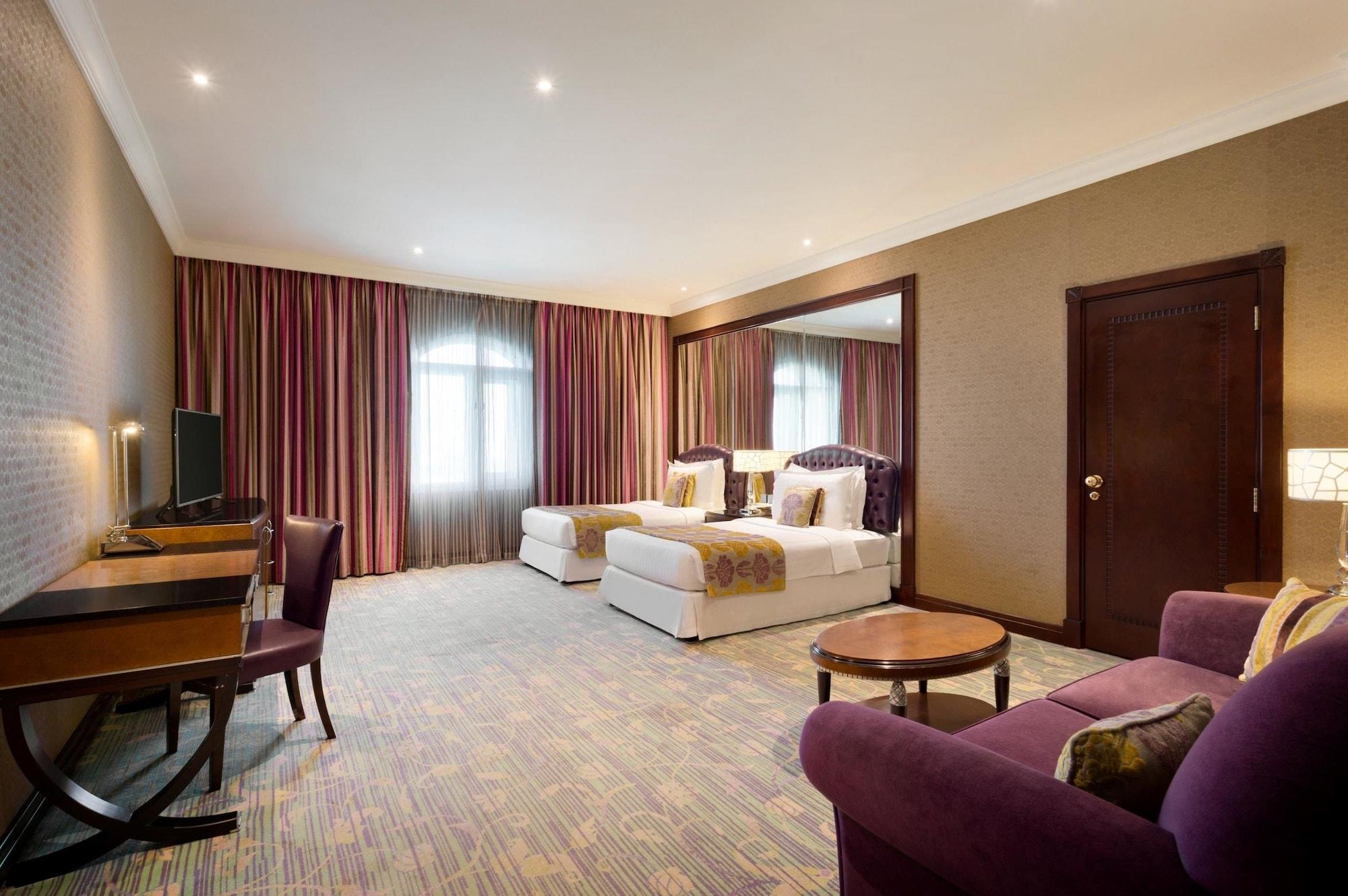 Hotel Wyndham Grand Regency