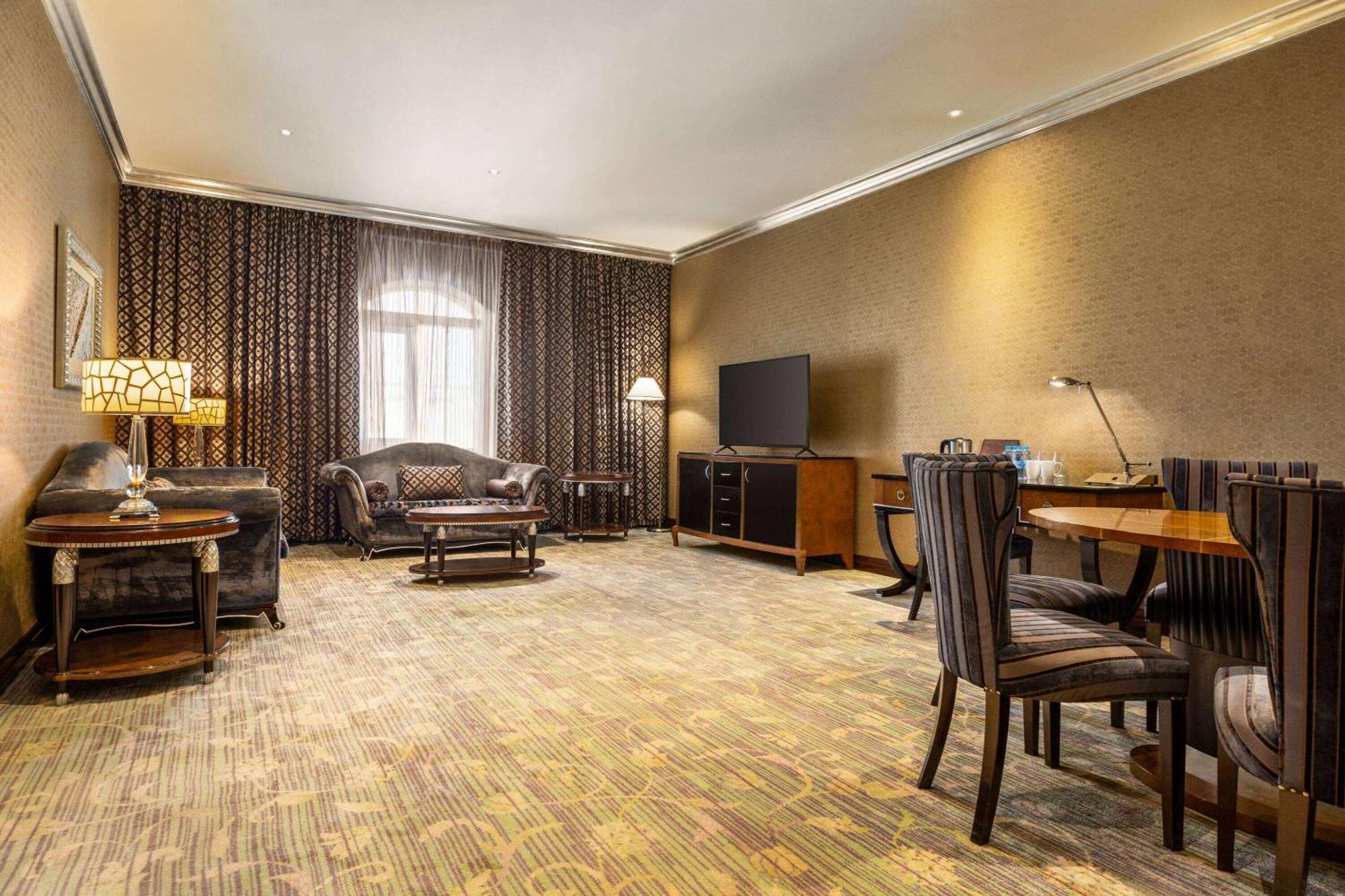 Hotel Wyndham Grand Regency Doha